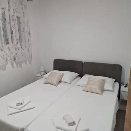 Apartment Neva With Free Private Parking Space *