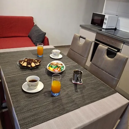 Neva With Free Private Parking Space Apartment
